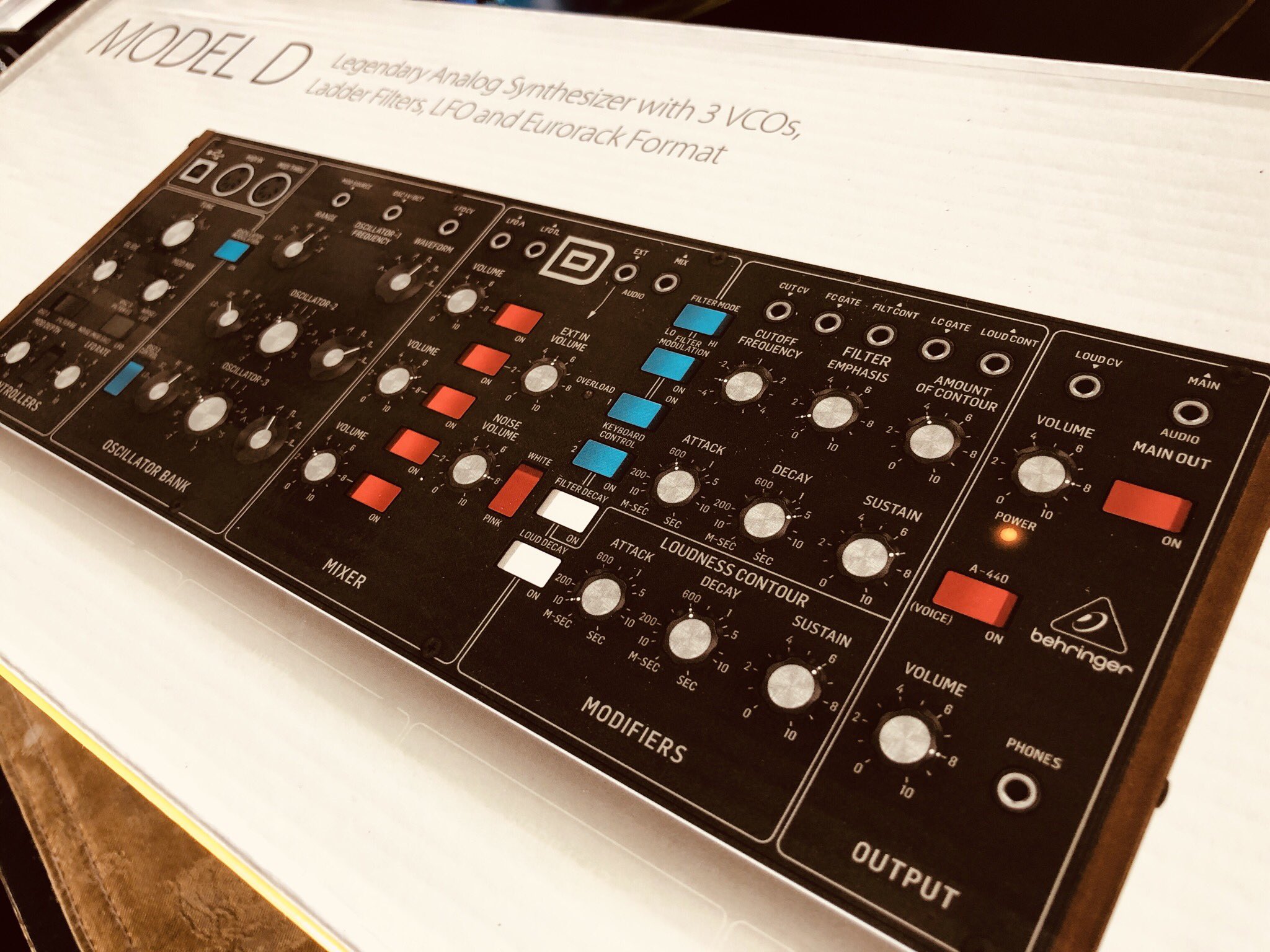 87%OFF!】 BEHRINGER MODEL D アナログシンセサイザー fawe.org