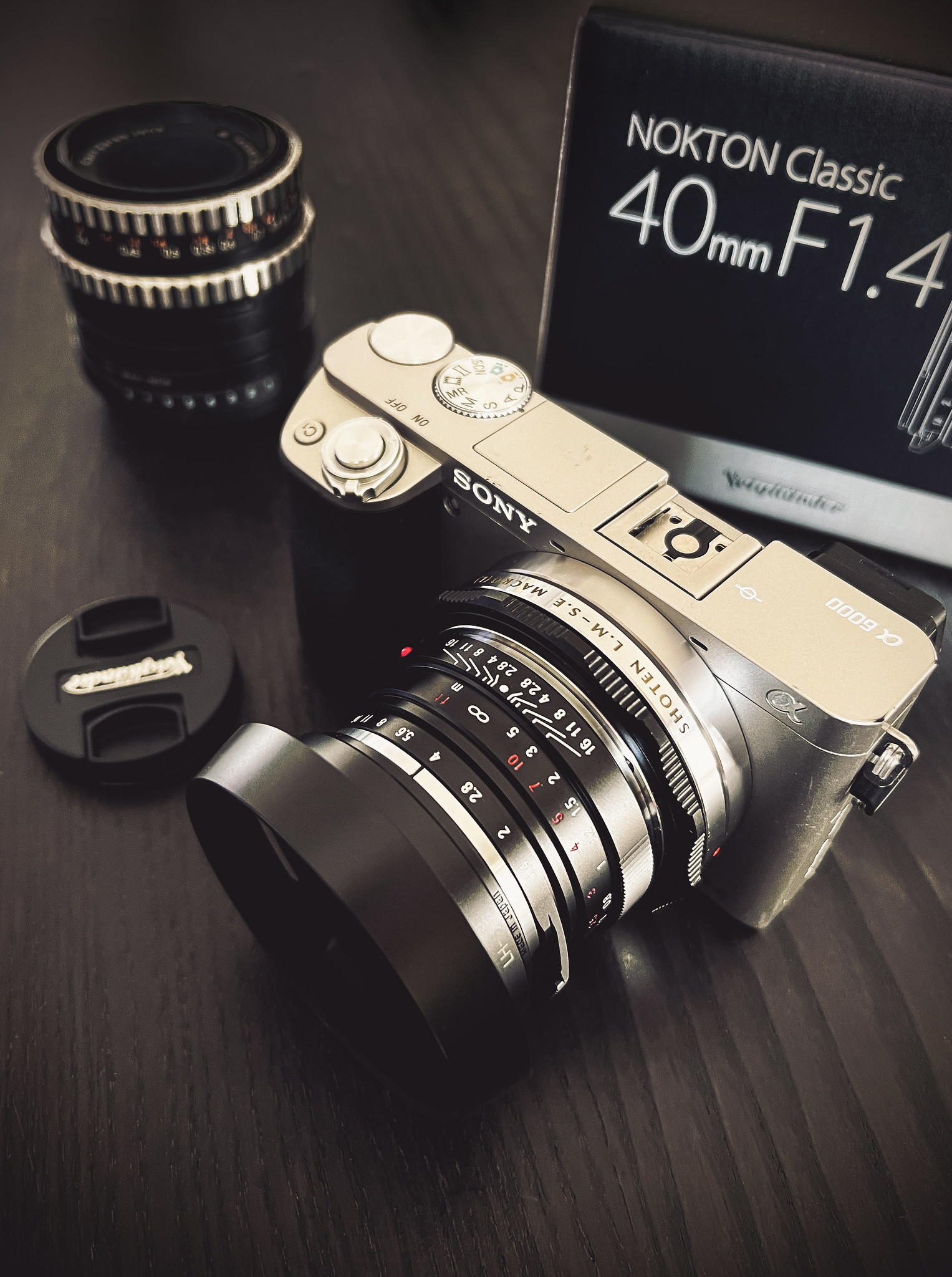 NOKTON classic 40mm F1.4 MC ＋VM-E アダプター - カメラ