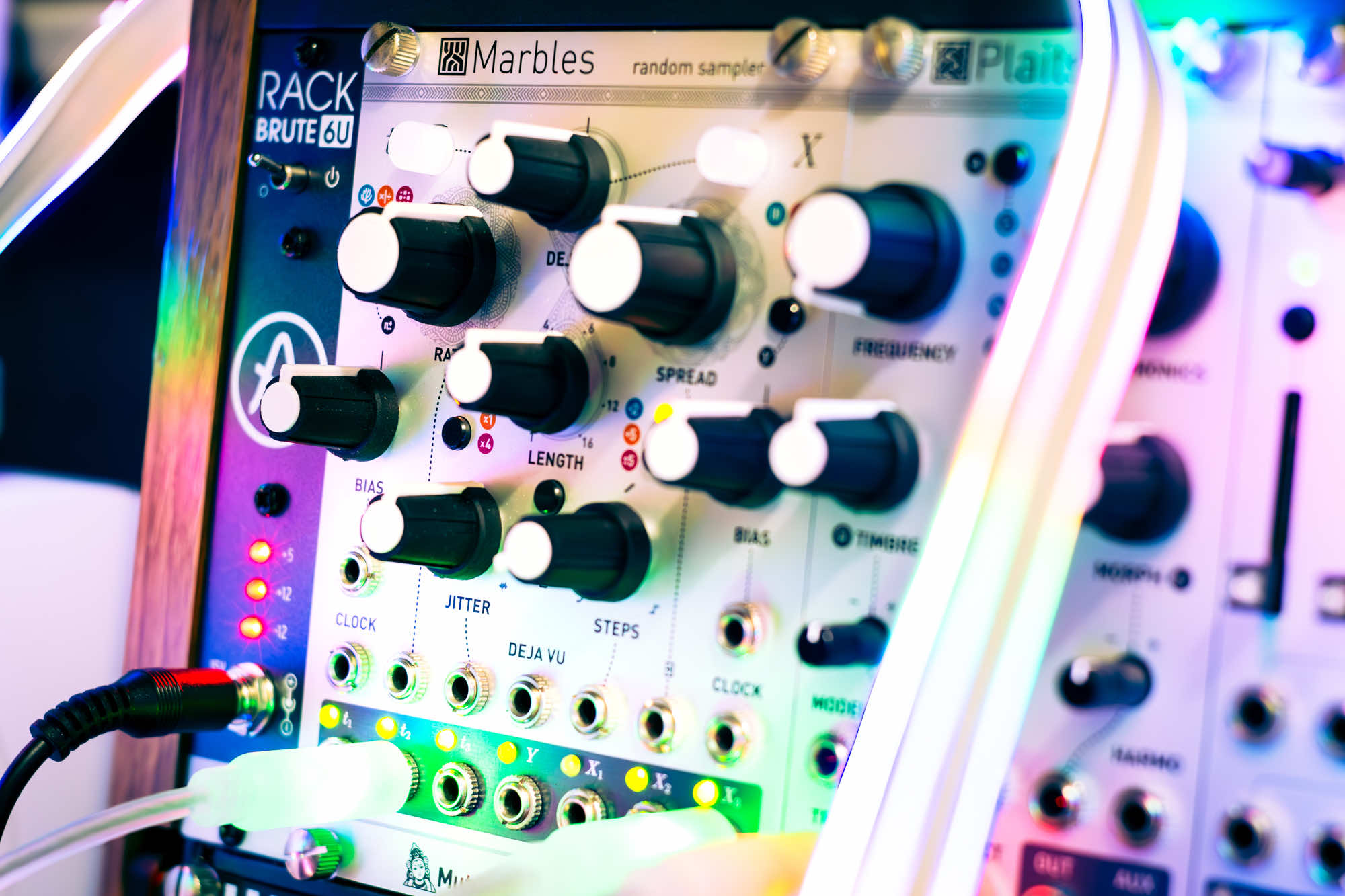 ブランド雑貨総合 Mutable Instruments Marbles ユーロラック